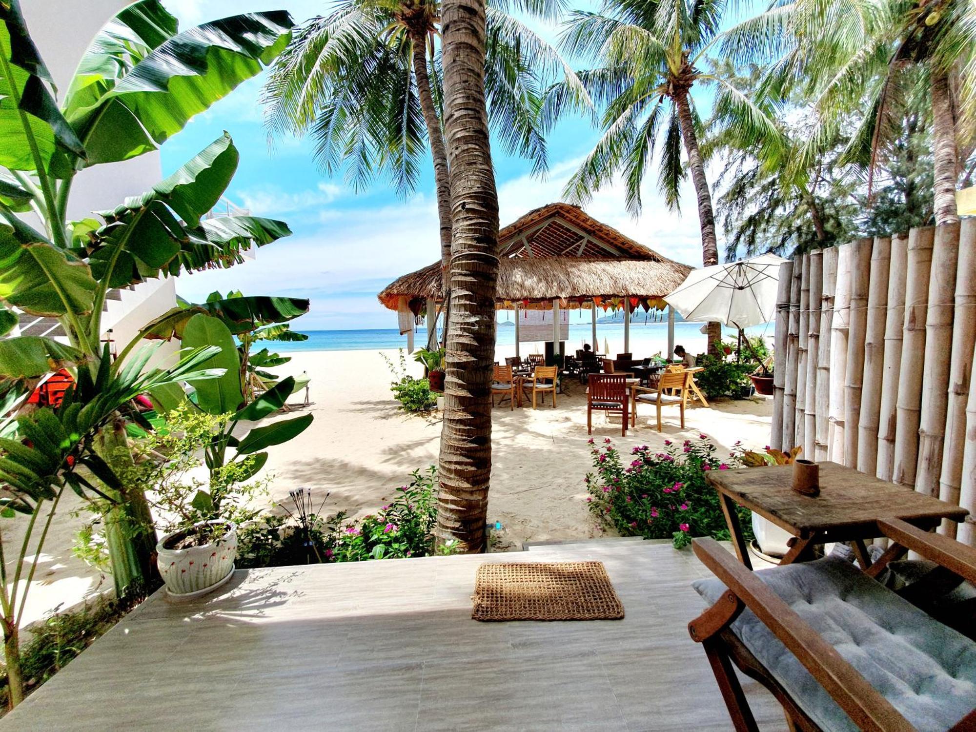 Lucky Spot Beach Bungalow Song Cau Exteriör bild