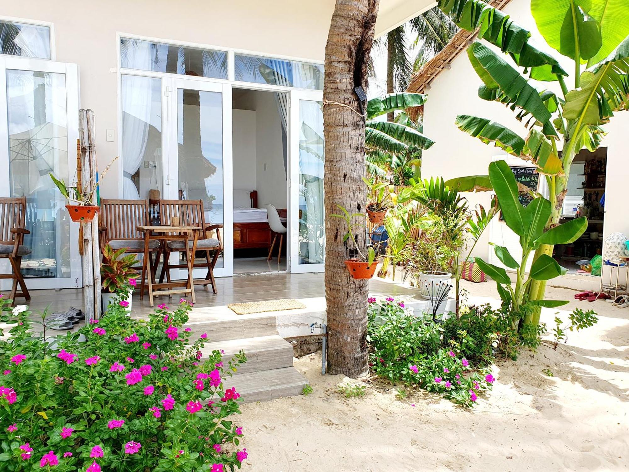 Lucky Spot Beach Bungalow Song Cau Exteriör bild
