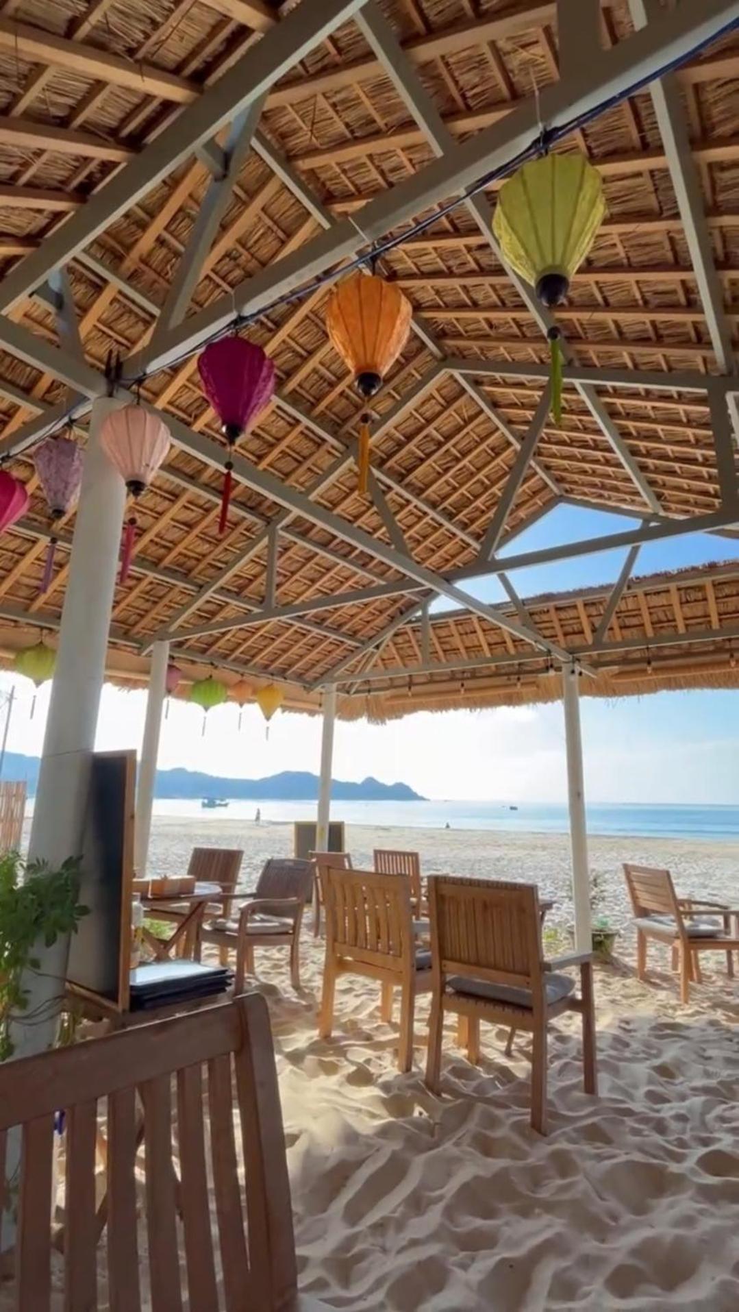Lucky Spot Beach Bungalow Song Cau Exteriör bild